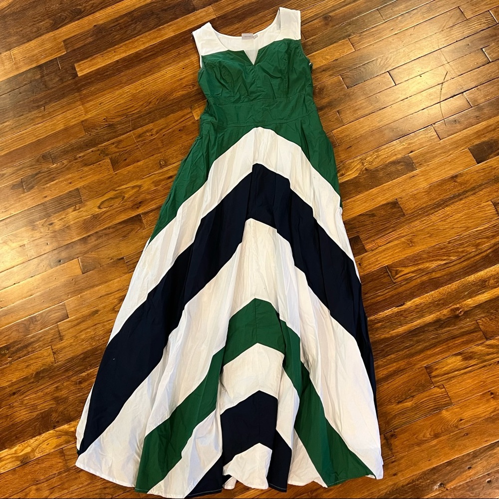 Eshakti Maxi Dress